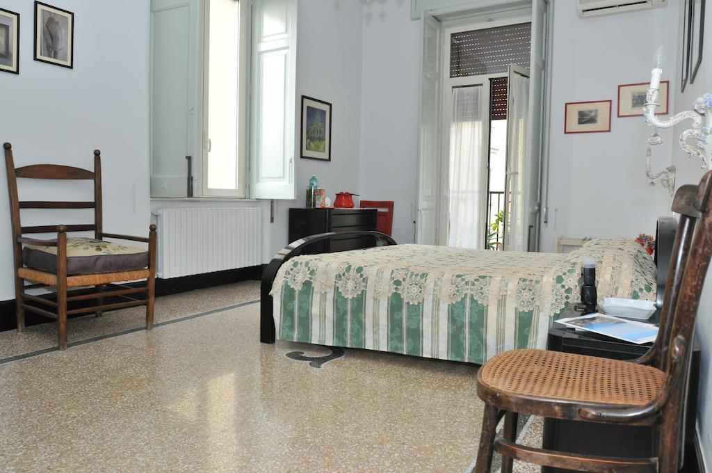 נאפולי La Concordia Bed & Breakfast חדר תמונה